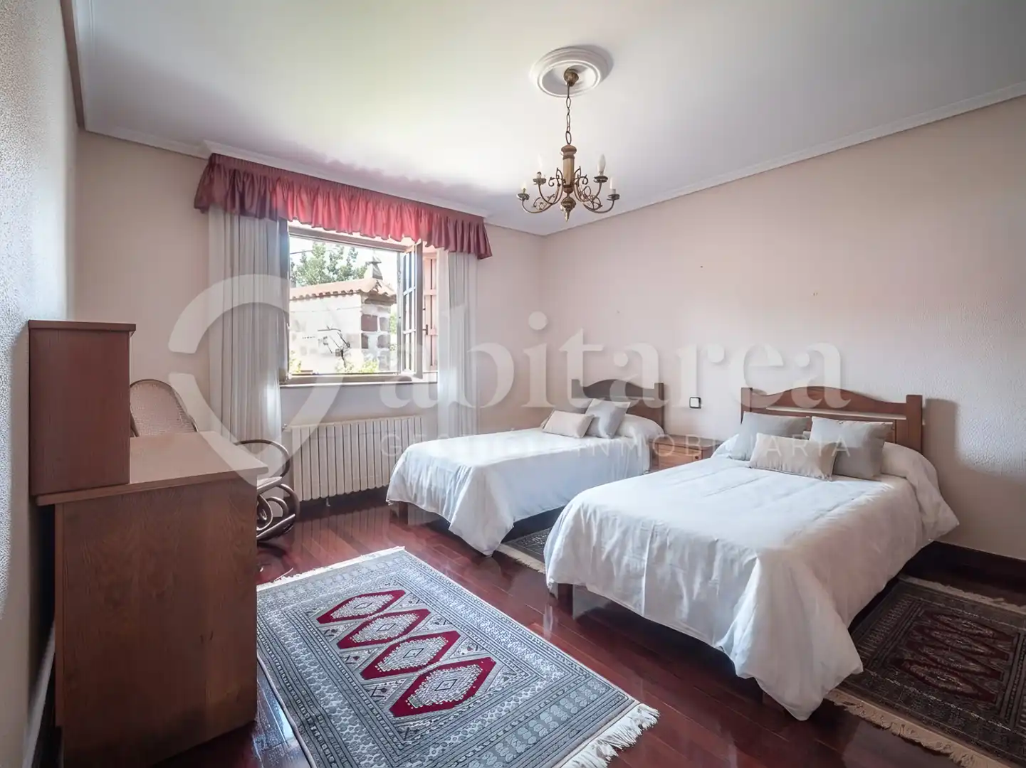 Bedroom of Country homes for sale in Camargo  with Heating, Private garden and Parquet flooring
