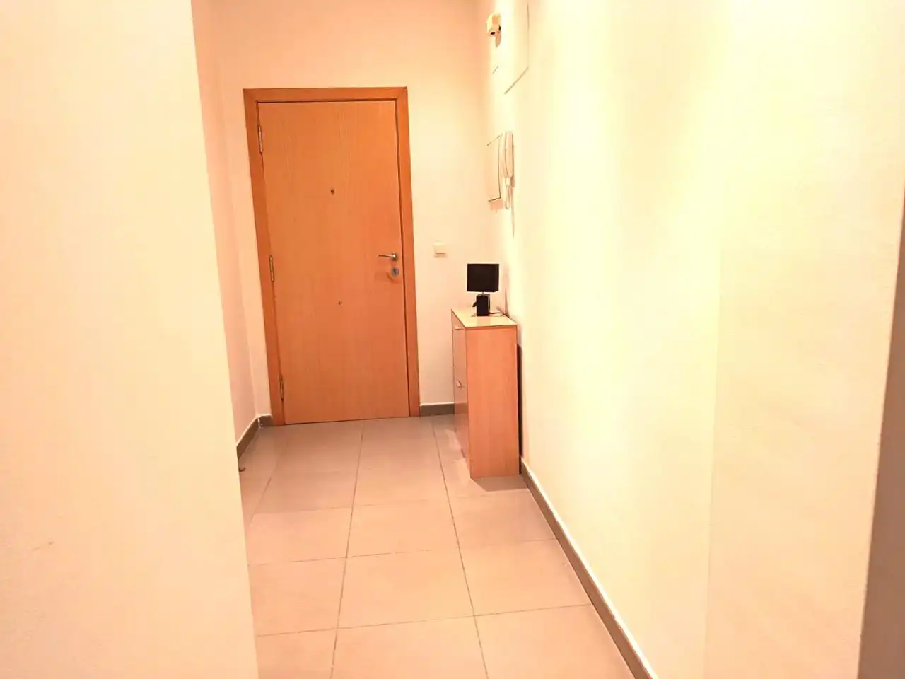 Ground floor for sale in Oliva  with Air Conditioner and Storage room