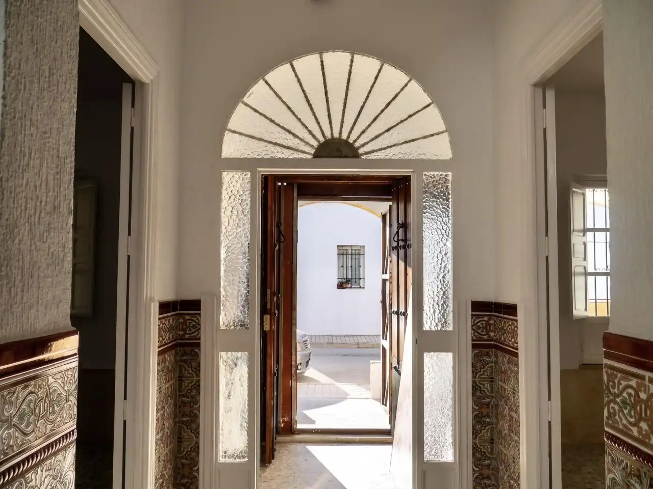 Casa adosada en venta en Umbrete con Aire acondicionado, Terraza y Balcón