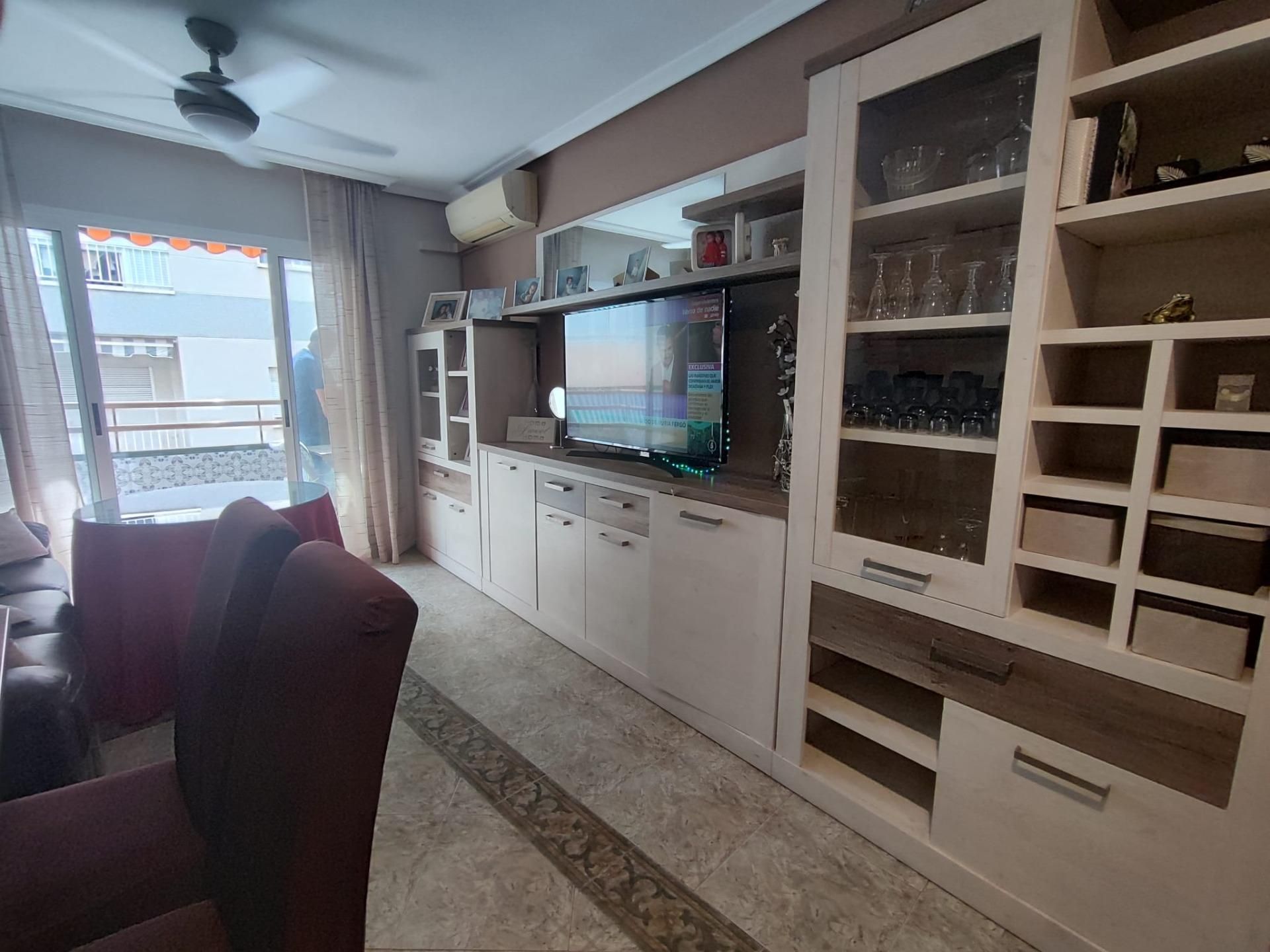 Sala d'estar de Apartament en venda en Torrevieja amb Aire condicionat, Calefacció i Balcó