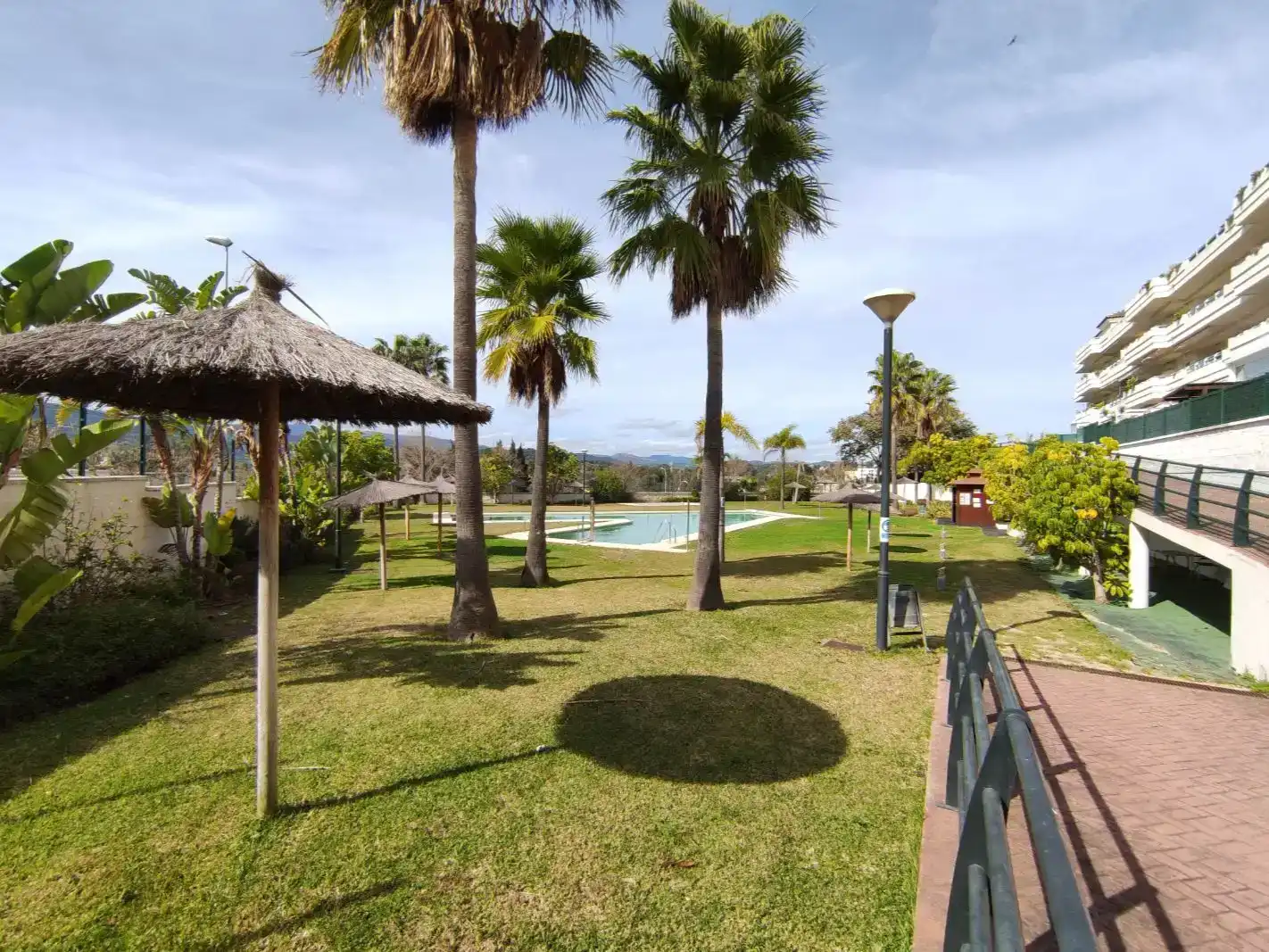 Garten von Wohnung zur Miete in Los Barrios mit Schwimmbad und Balkon