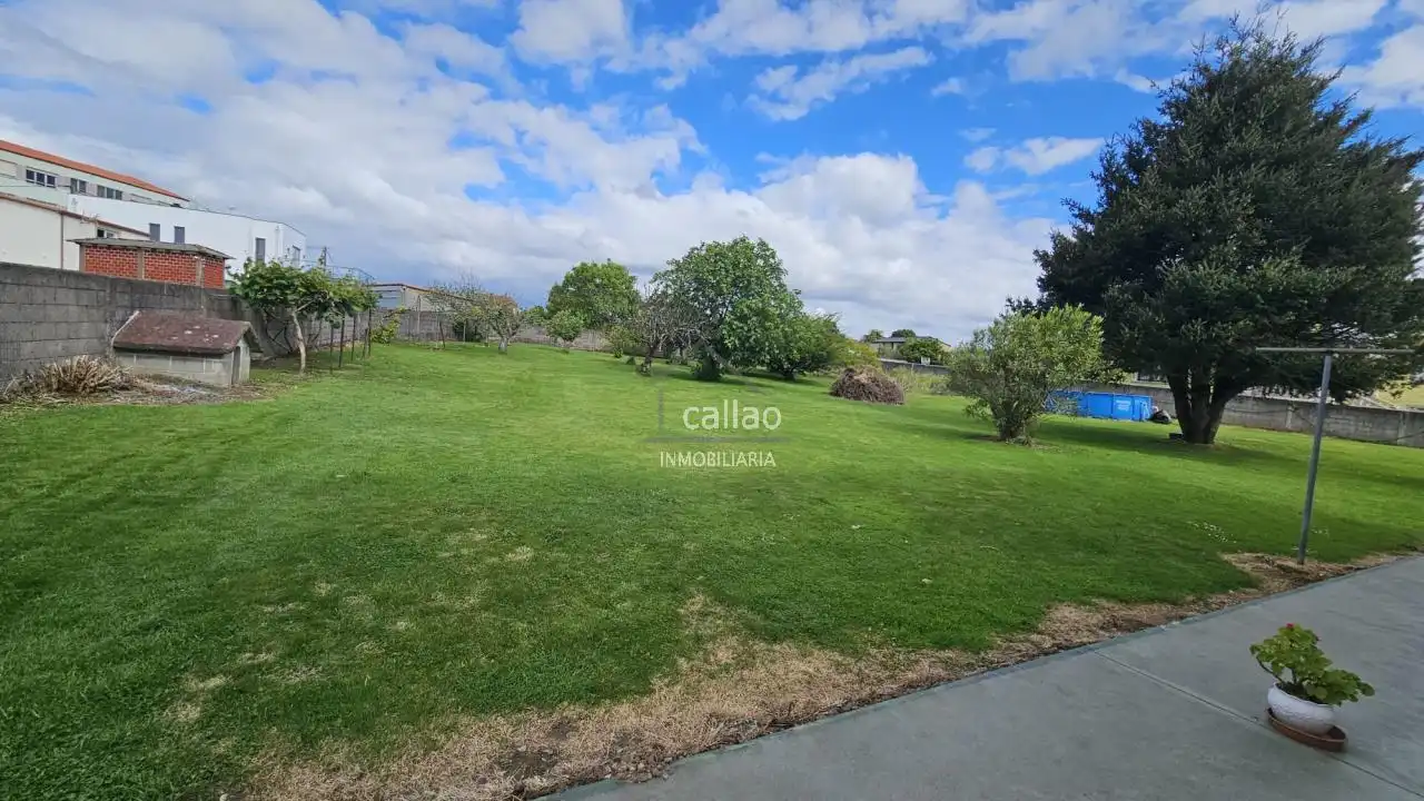 House with garden for sale in A Gándara