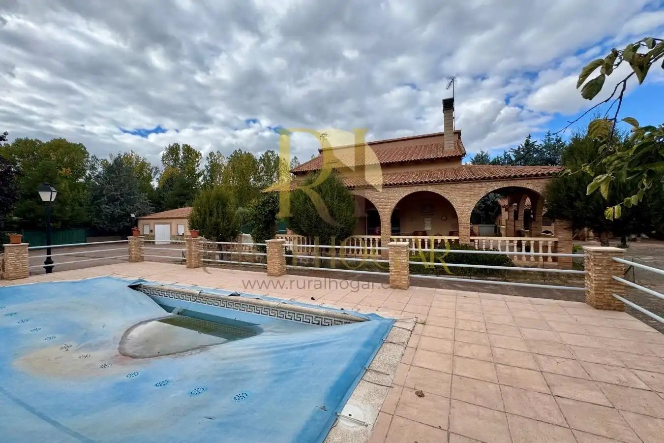 Exterior view of Houses for sale in Molina de Aragón  with Private garden, Parquet flooring and Storage room
