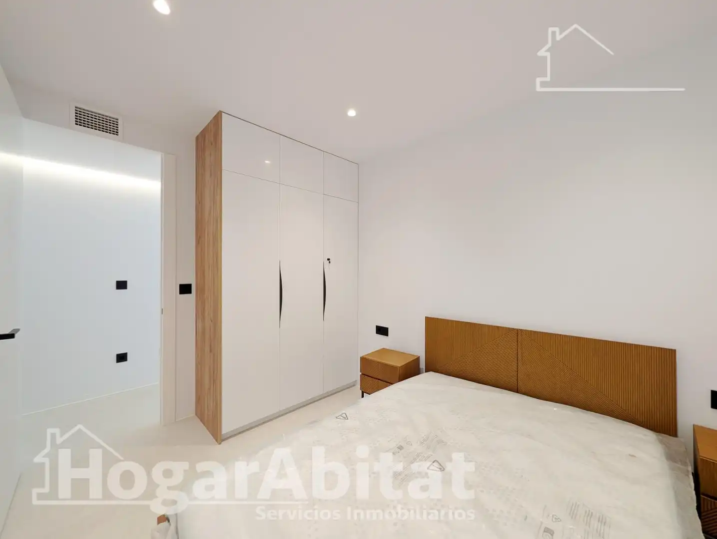 Dormitori de Pis en venda en Alicante / Alacant amb Aire condicionat, Calefacció i Moblat