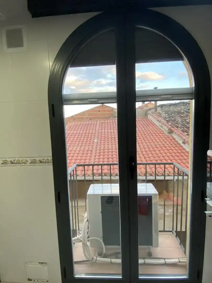 Terrassa de Dúplex en venda en Oyón-Oion amb Aire condicionat, Parquet i Moblat