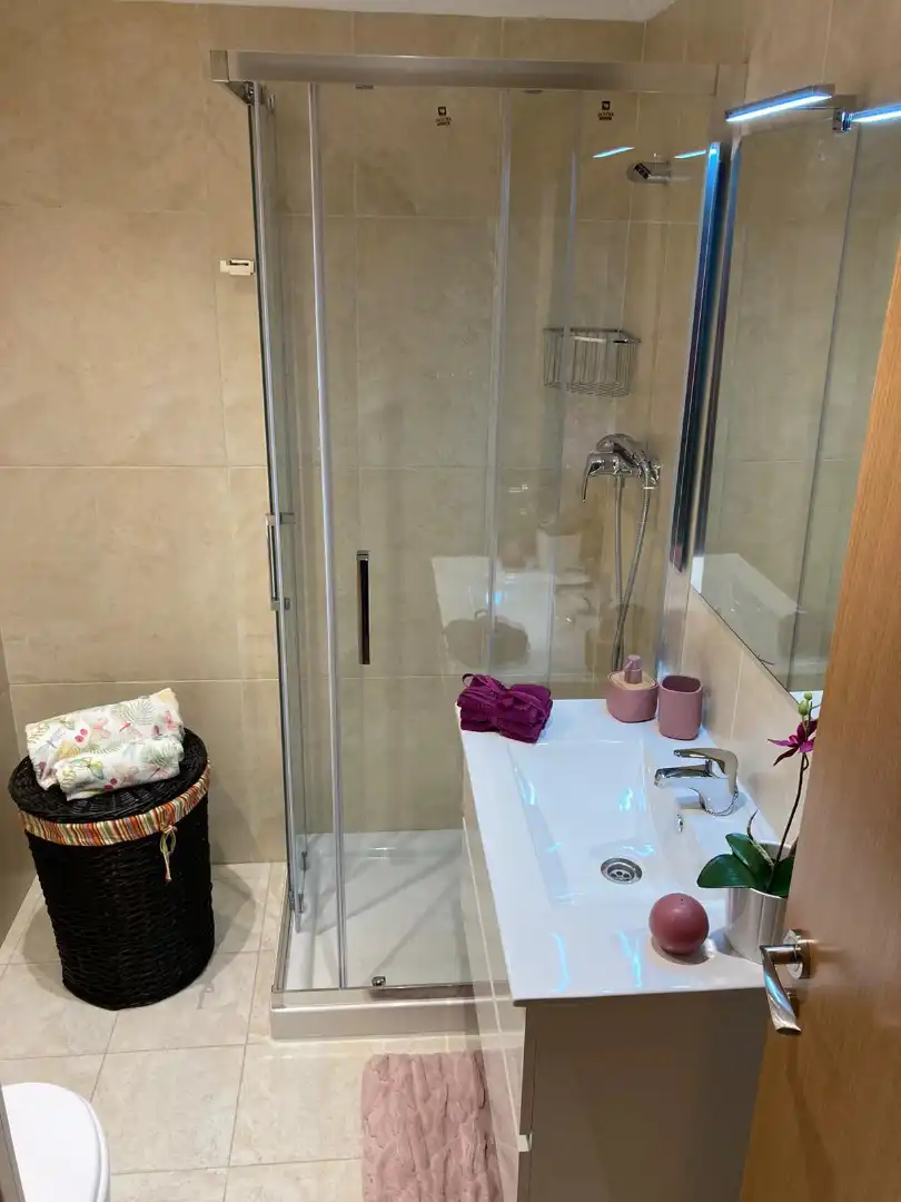 Badezimmer von Wohnungen zum Verkauf in Burgos mit Heizung, Abstellraum und Balkon