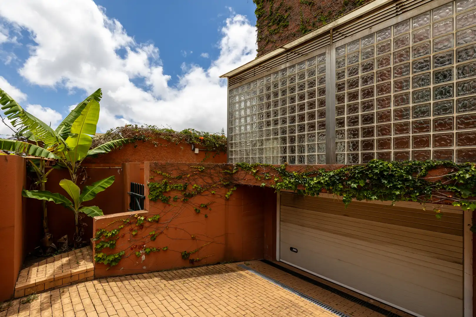 Vista exterior de Casa o chalet en venta en Las Palmas de Gran Canaria con Aire acondicionado, Calefacción y Jardín privado