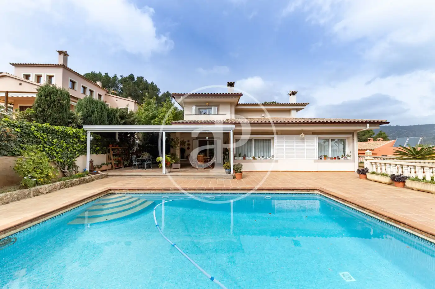 Vista exterior de Casa o xalet en venda en Calvià amb Aire condicionat, Calefacció i Jardí privat