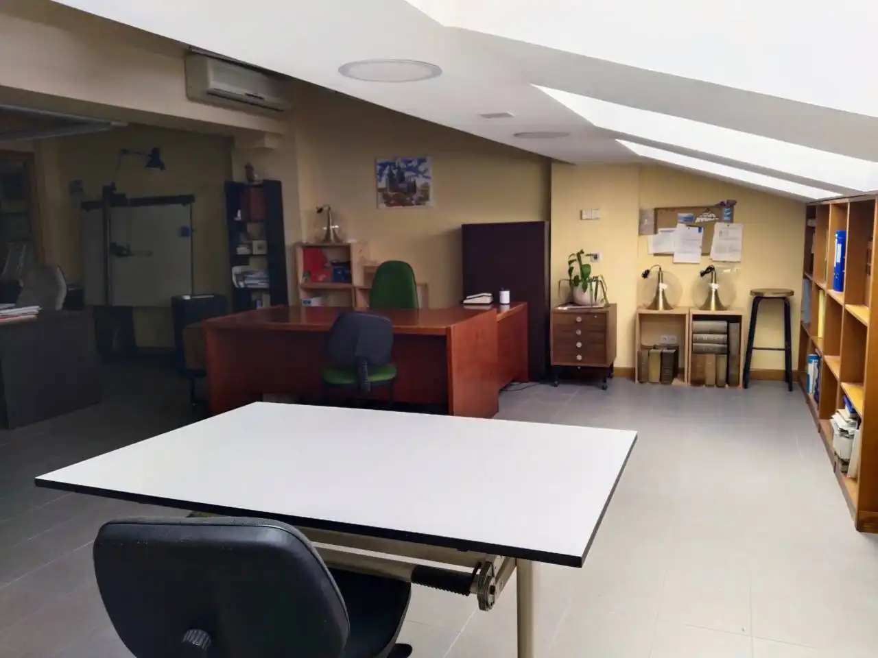 Büro zur Miete in Burgos mit Klimaanlage