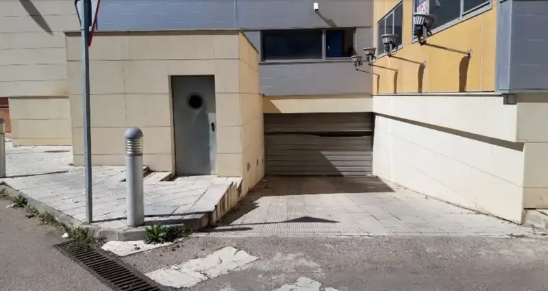 Individual amb ascensor en venda a Calle de Francisco Aritio 158, imagen 2