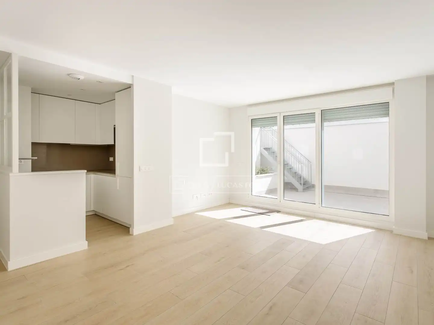 Exterior view of Flat for rent in Madrid  with Air Conditioner, Heating and Parquet flooring