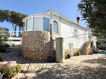 Xalet amb balcó en venda a Carrer Mare de Déu de Núria