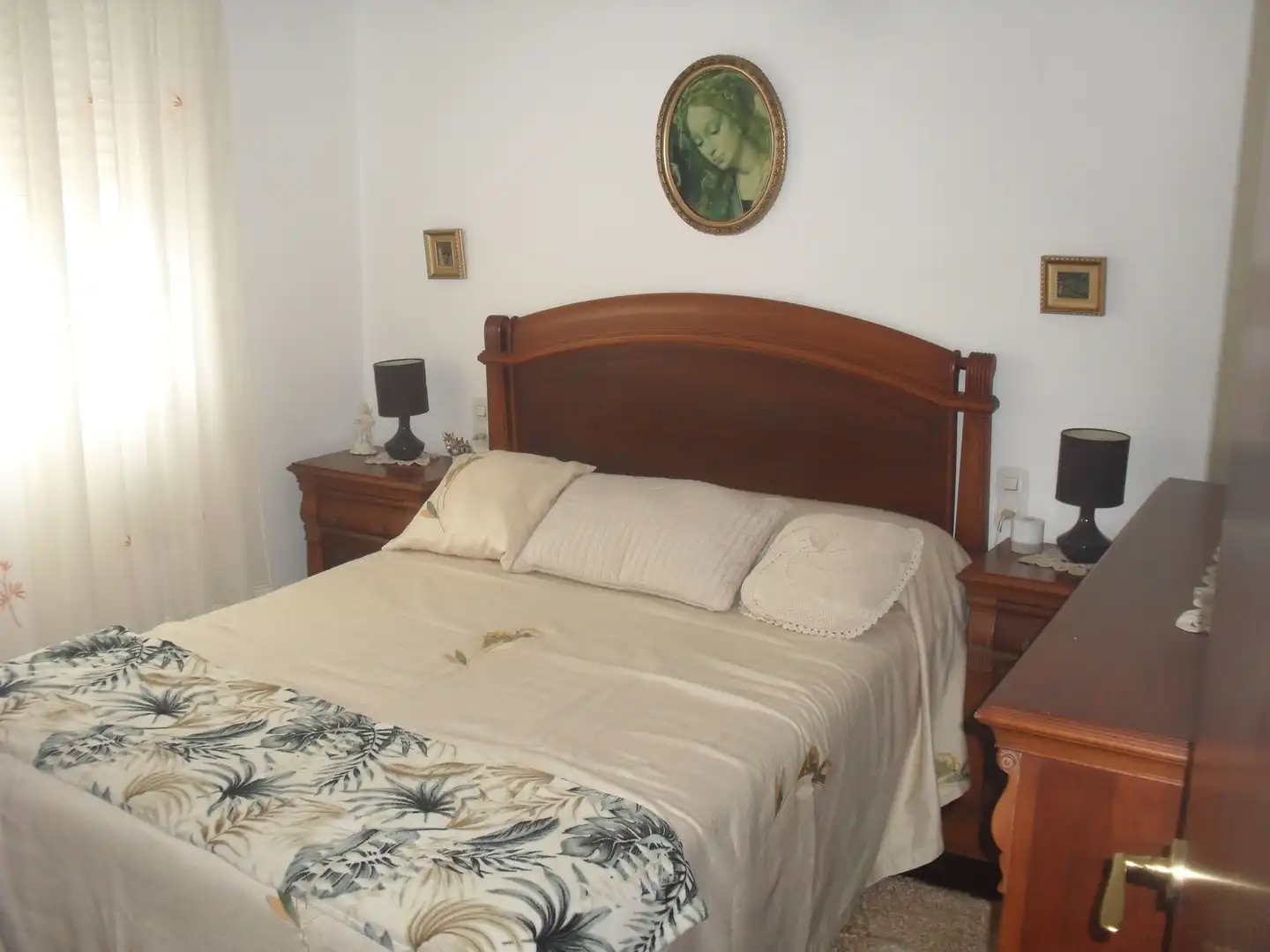 Dormitori de Casa o xalet en venda en Vigo  amb Jardí privat, Terrassa i Traster