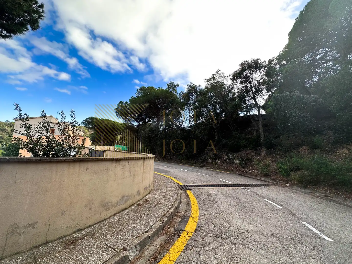 Wohnbaugrundstück zum Verkauf in Carrer de les Alzines 30, imagen 2