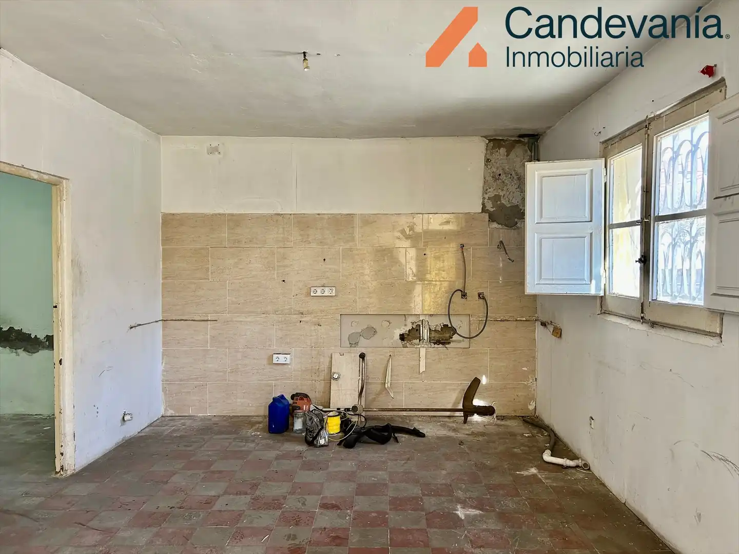 Cuina de Casa o xalet en venda en Zuera amb Jardí privat