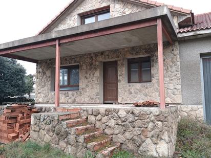 Exterior view of House or chalet for sale in Santa María de la Alameda  with Private garden