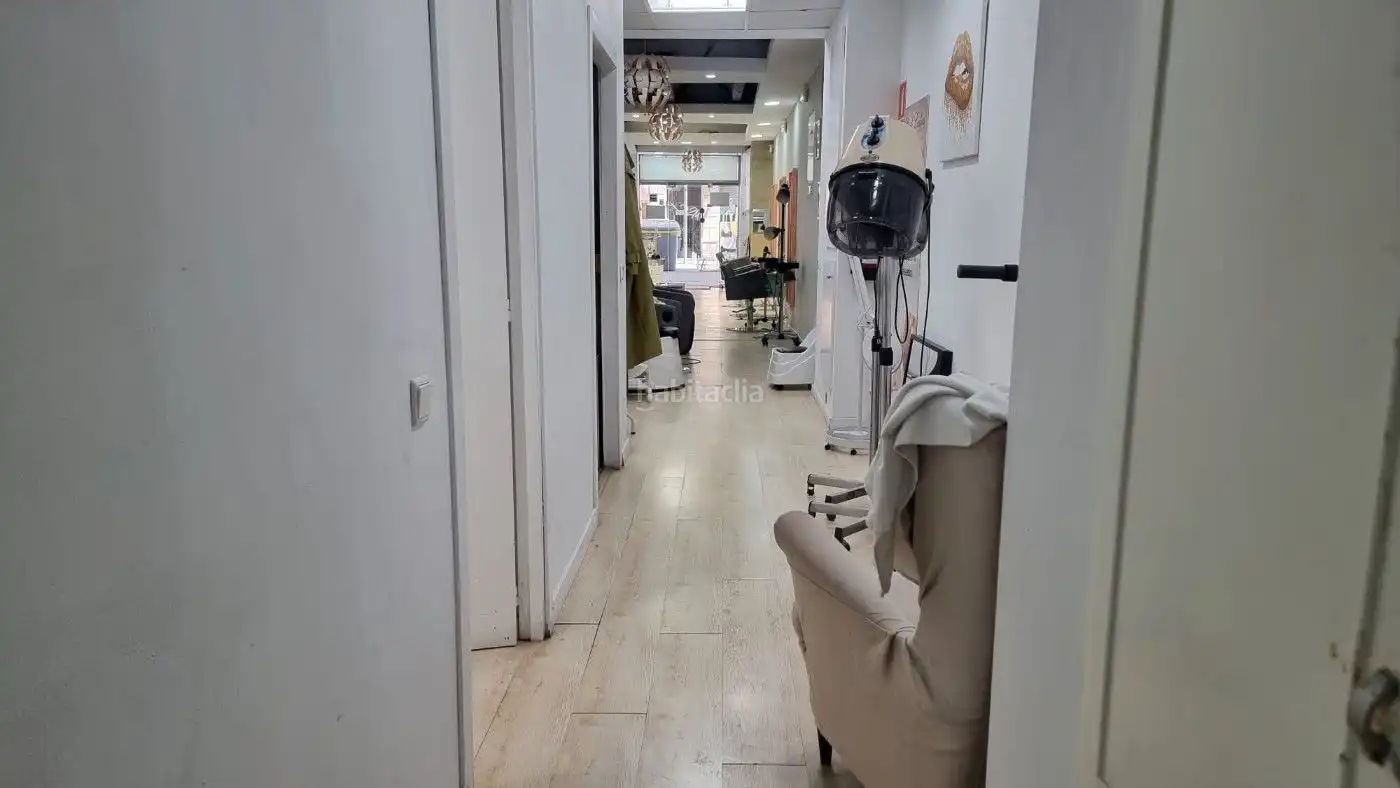 Local comercial en traspàs a Eixample, imagen 17