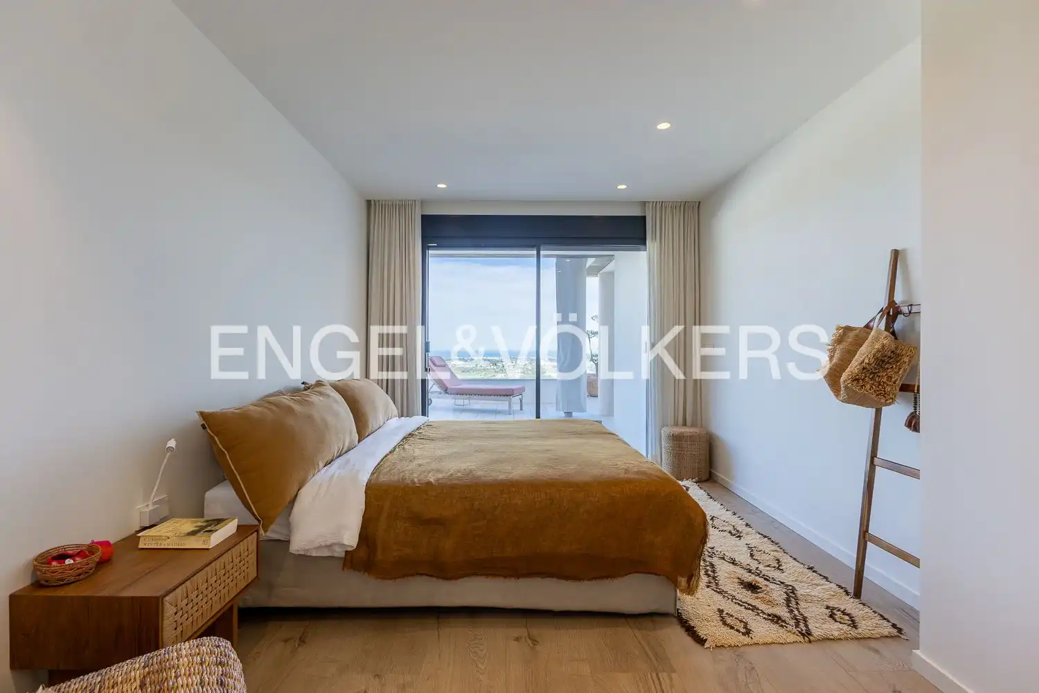 Bedroom of Flat for sale in Pedreguer  with Air Conditioner, Heating and Private garden