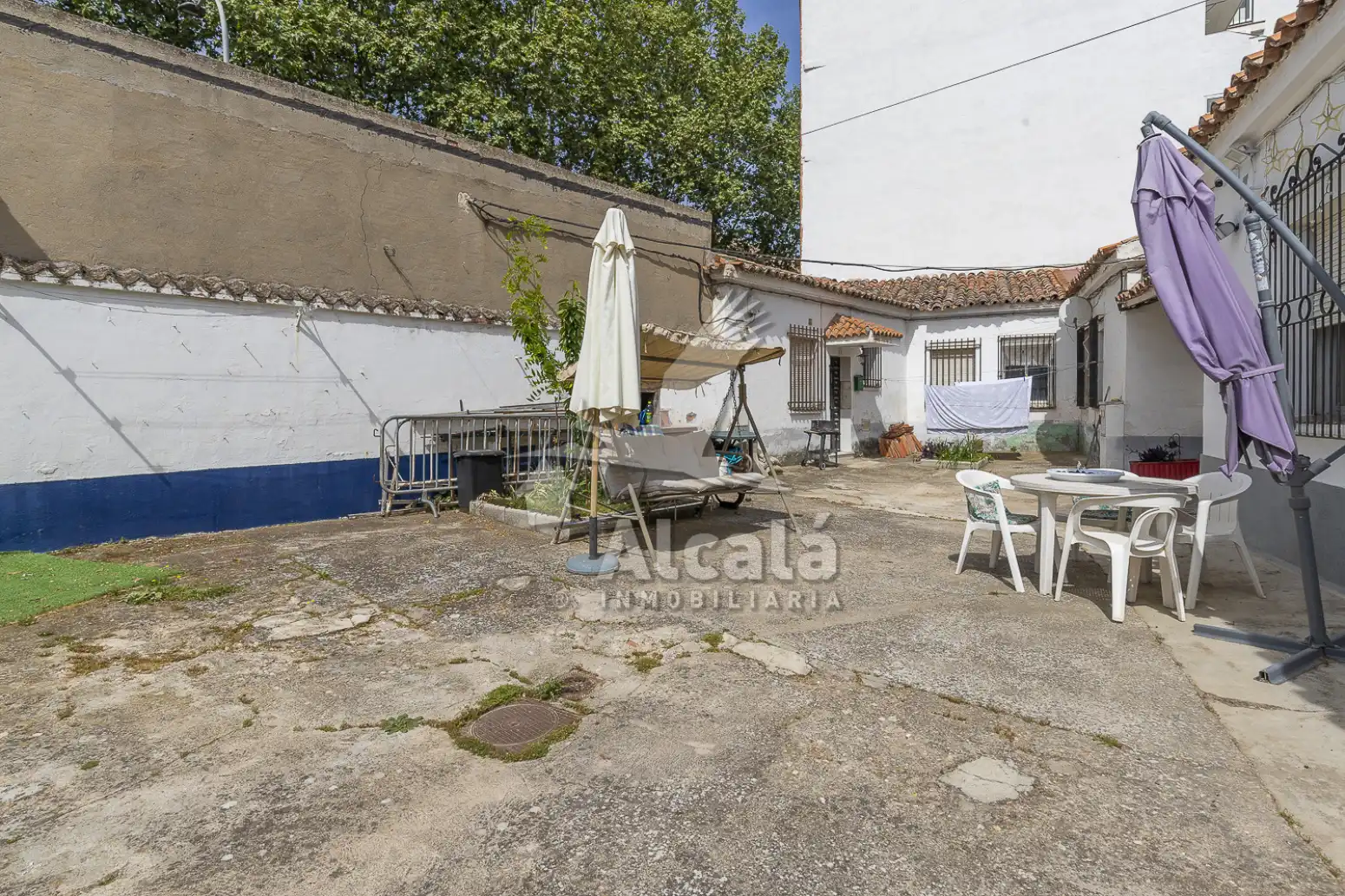 Vista exterior de Casa adosada en venta en Alcalá de Henares