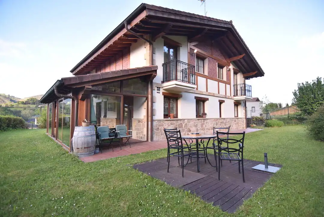 Terrassa de Casa o xalet en venda en Ermua amb Calefacció, Jardí privat i Terrassa