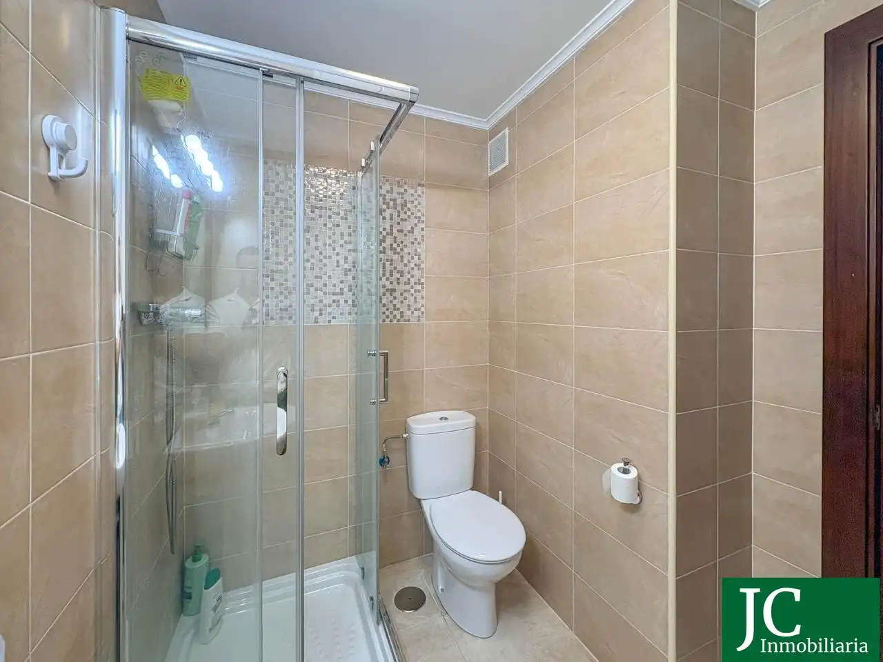 Baño de Planta baja en venta en Bárcena de Cicero con Calefacción, Jardín privado y Terraza