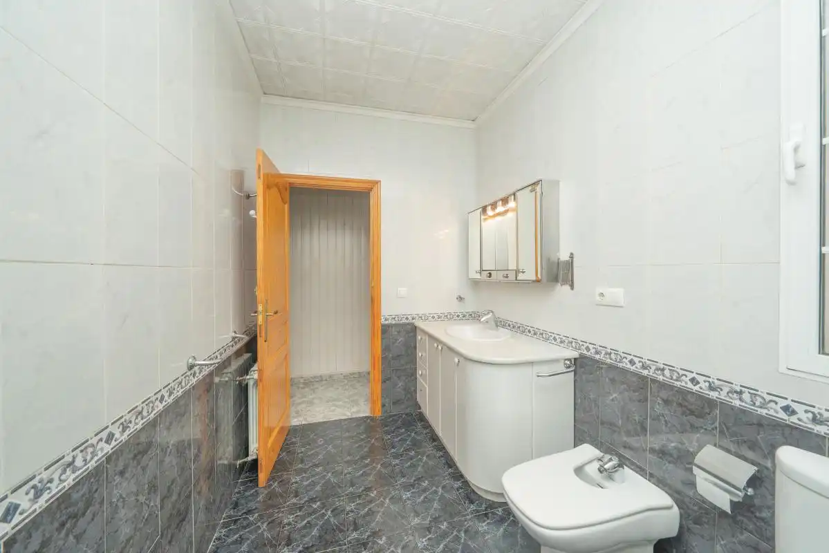 Baño de Casa adosada en venta en Teulada con Aire acondicionado, Calefacción y Terraza