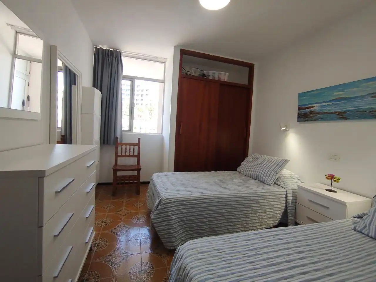 Dormitori de Apartament de lloguer en San Bartolomé de Tirajana amb Moblat, Balcó i Internet