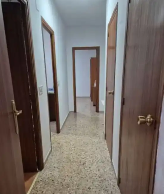 Piso en venta en La Pobla Llarga con Horno y Balcón