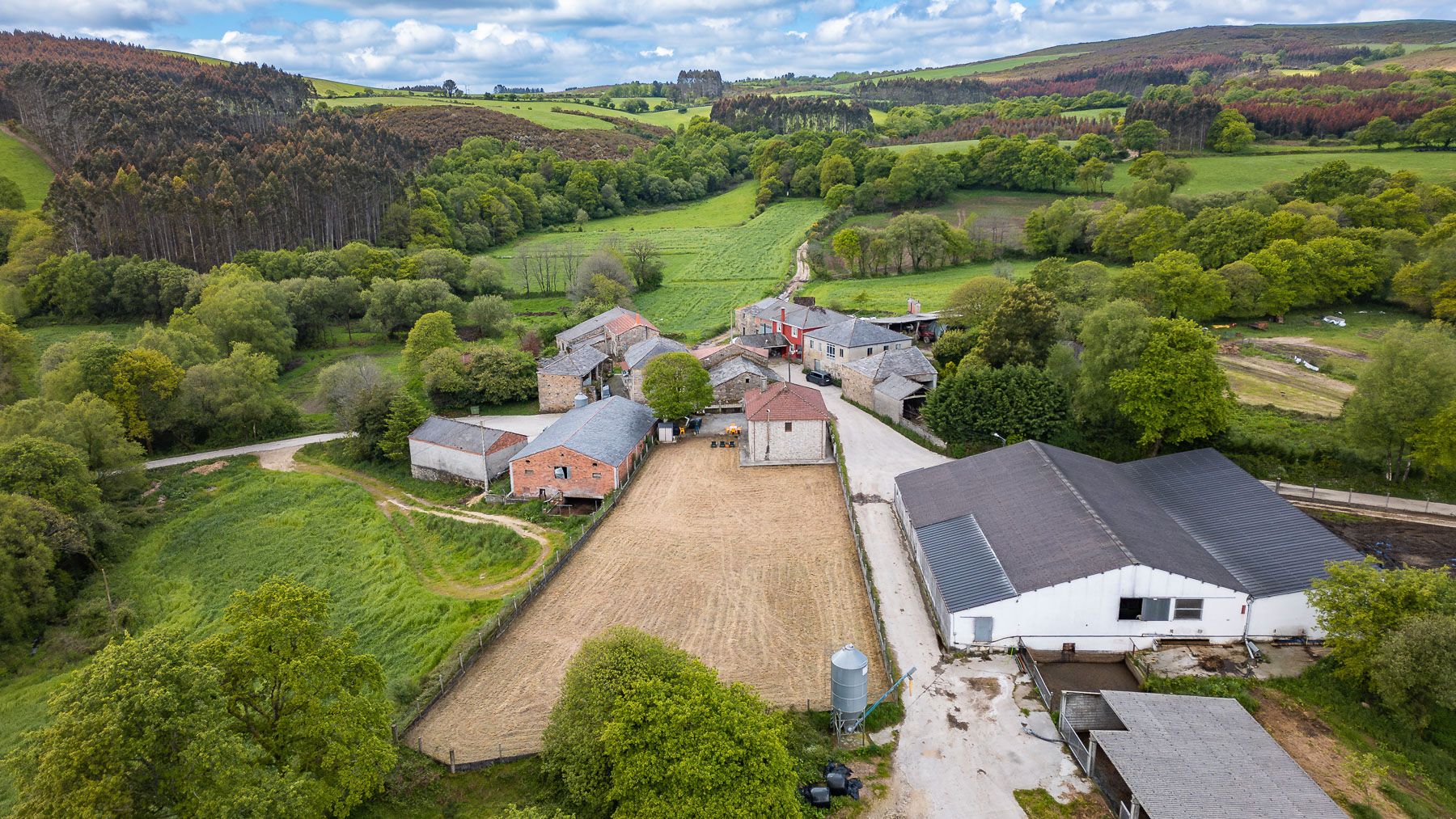 Vista exterior de Finca rústica en venda en Palas de Rei amb Moblat