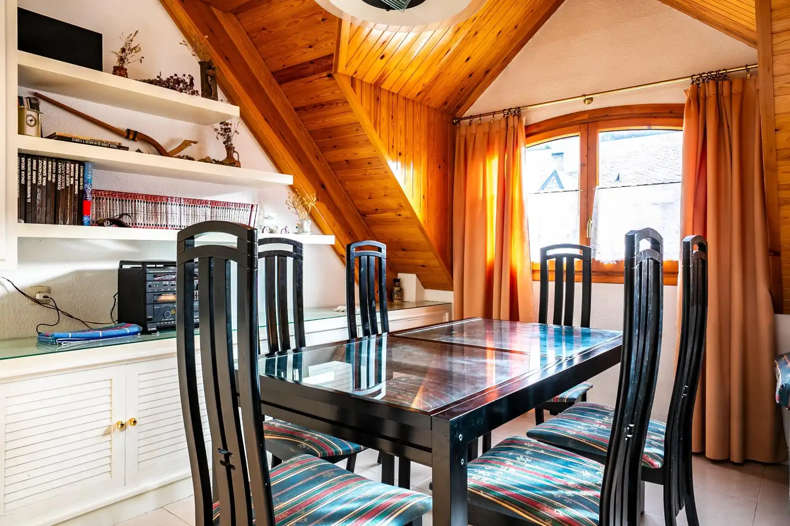 Comedor de Dúplex en venta en Biescas con Calefacción
