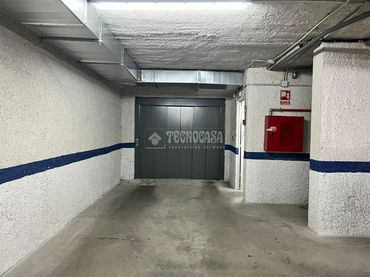 Individuel avec ascenseur à vendre à Av. de les Corts Valencianes