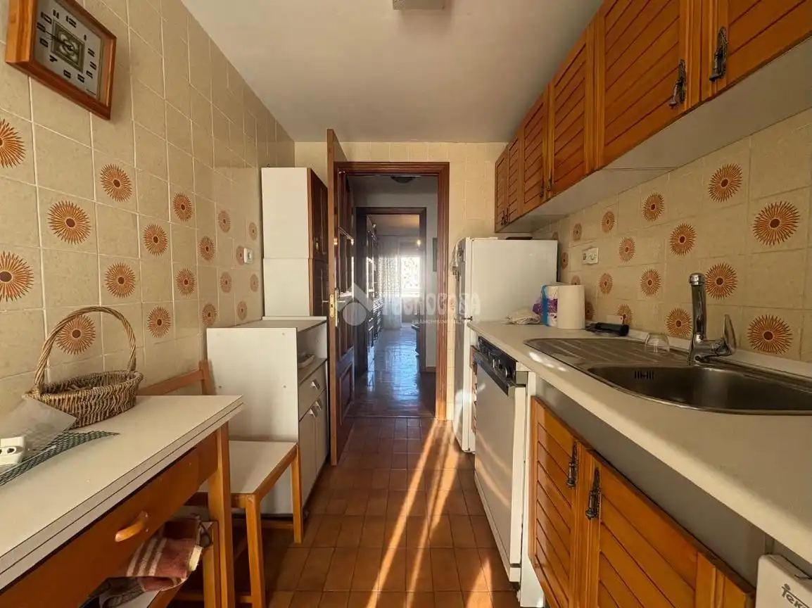 Cuina de Pis en venda en Madrid amb Parquet i Balcó