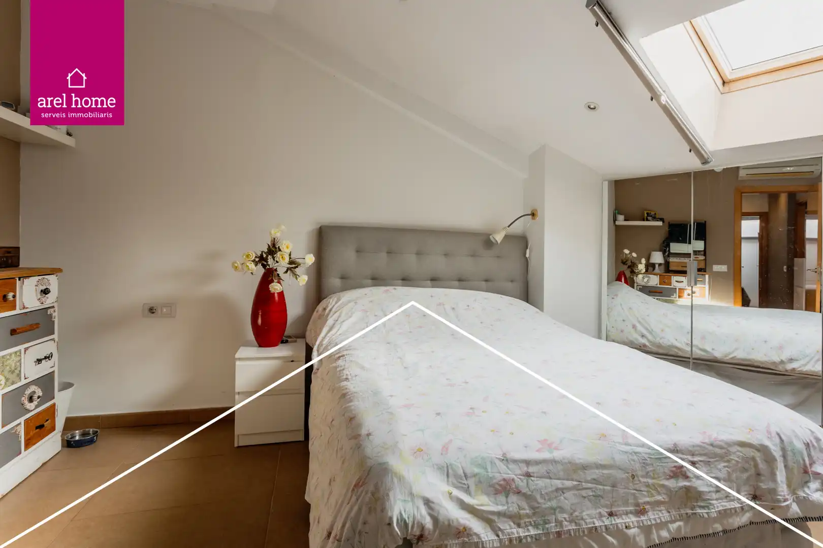 Habitación de Casa adosada en venta en Esplugues de Llobregat con Aire acondicionado, Calefacción y Terraza