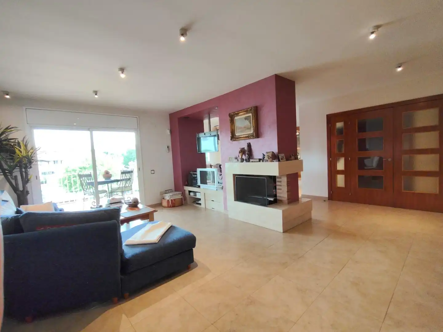 Sala d'estar de Casa o xalet en venda en Sabadell amb Aire condicionat, Calefacció i Jardí privat