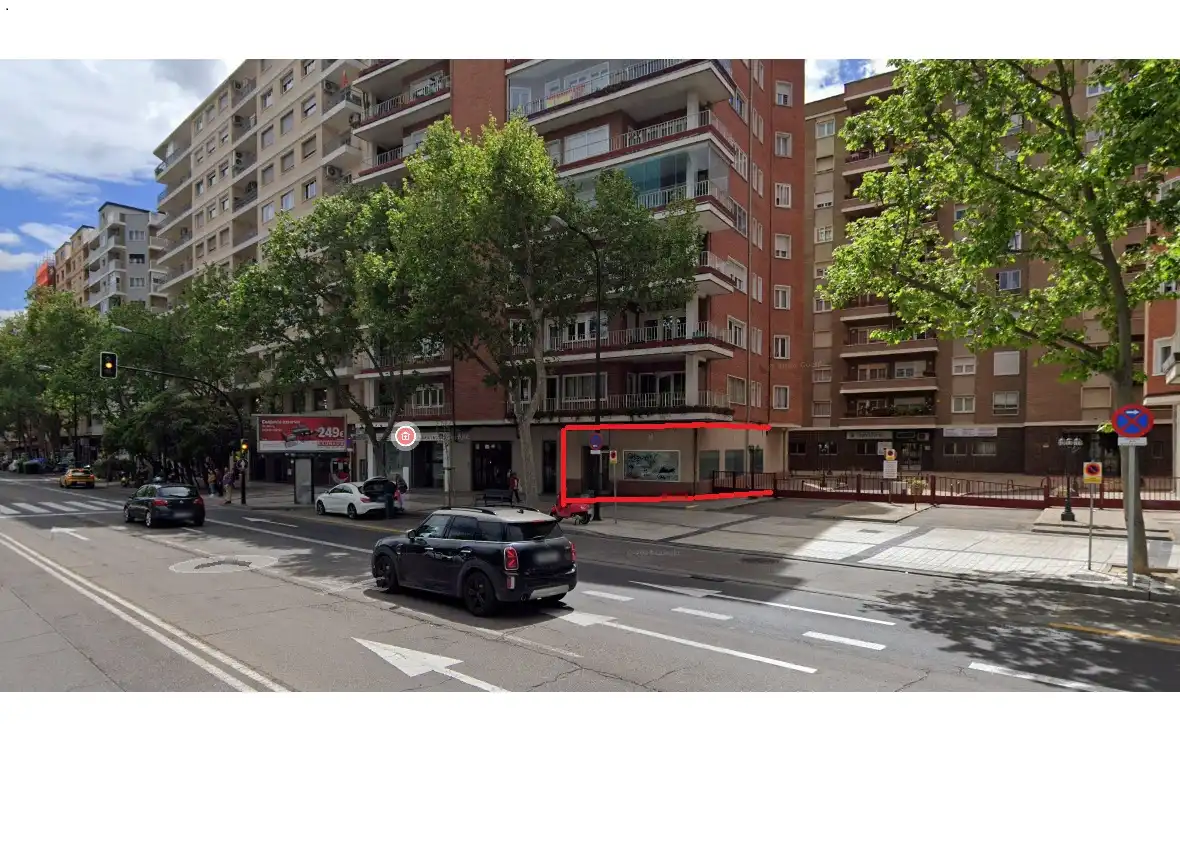 Locale commerciale in vendita a Paseo de María Agustín 31, imagen 2