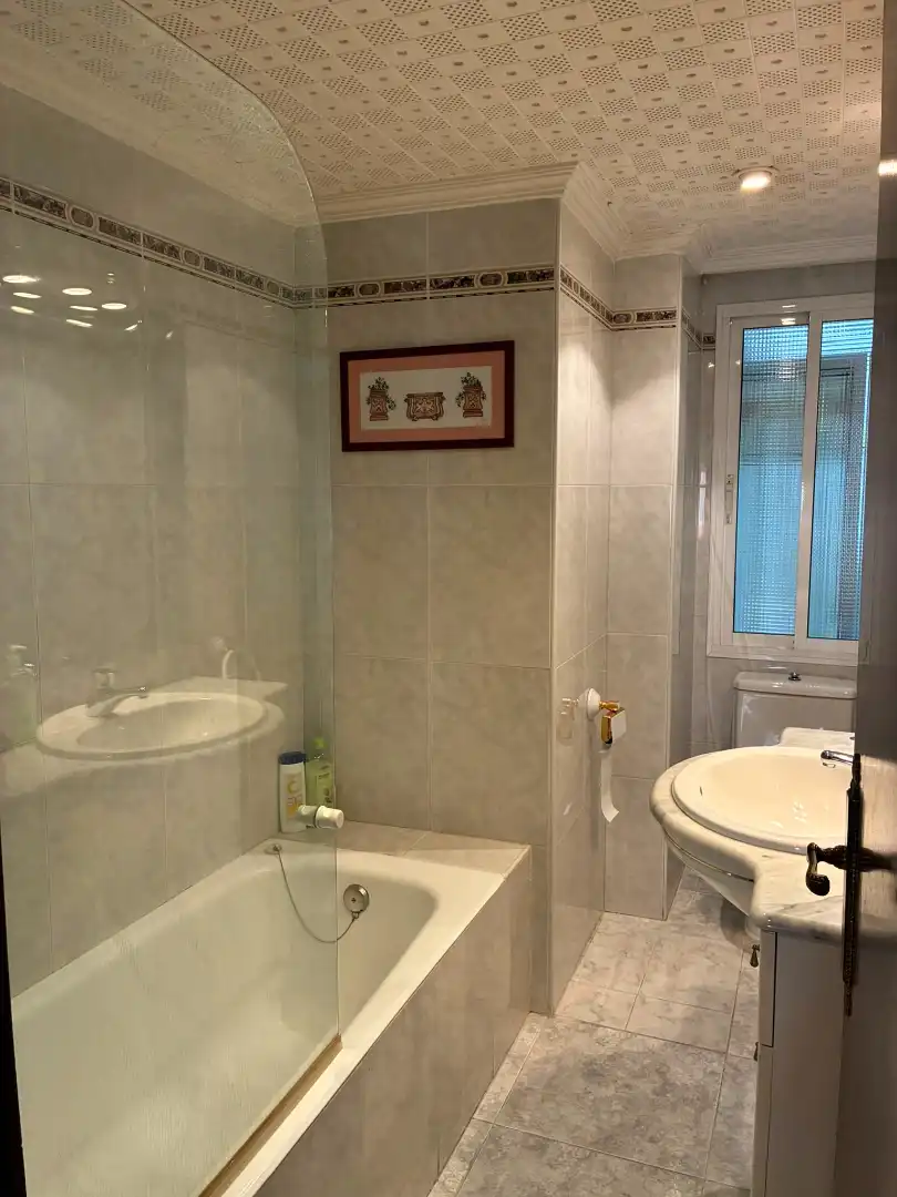 Baño de Piso en venta en Zaragoza con Calefacción, Amueblado y Horno