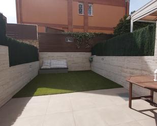 Terrassa de Casa adosada en venda en Cerdanyola del Vallès amb Aire condicionat, Calefacció i Jardí privat