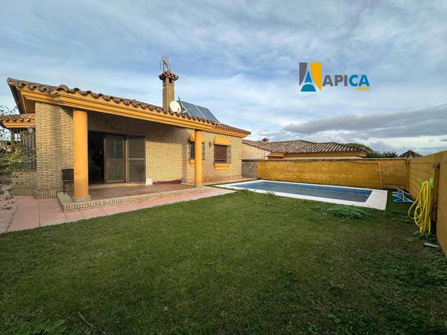 Casa-chalet en Venta en Cuatro Pinos - El Carmen