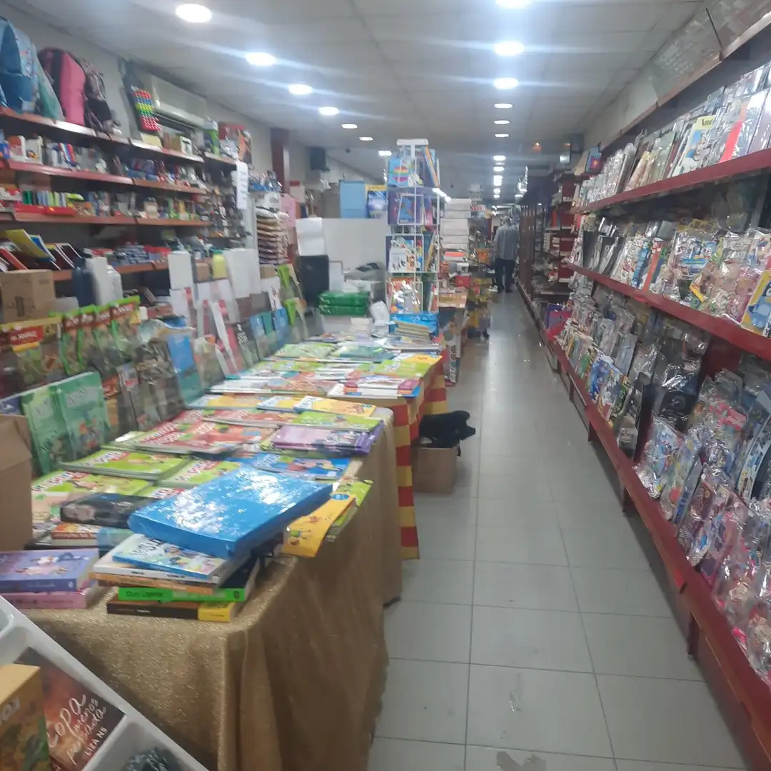 Local comercial en traspàs a Sud, imagen 2