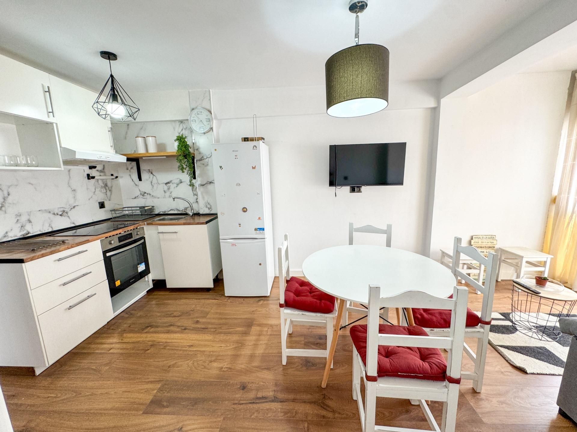 Flat for sale in Calle RIO AGUASVIVAS, Ayuntamiento