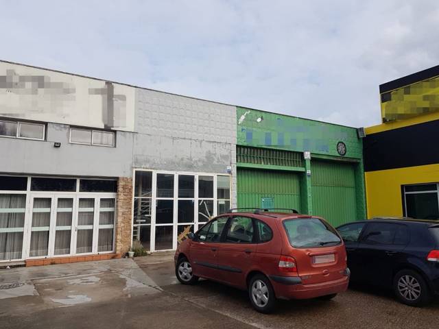 Nave industrial en Venta en Calle Industria, 17A en Maliaño
