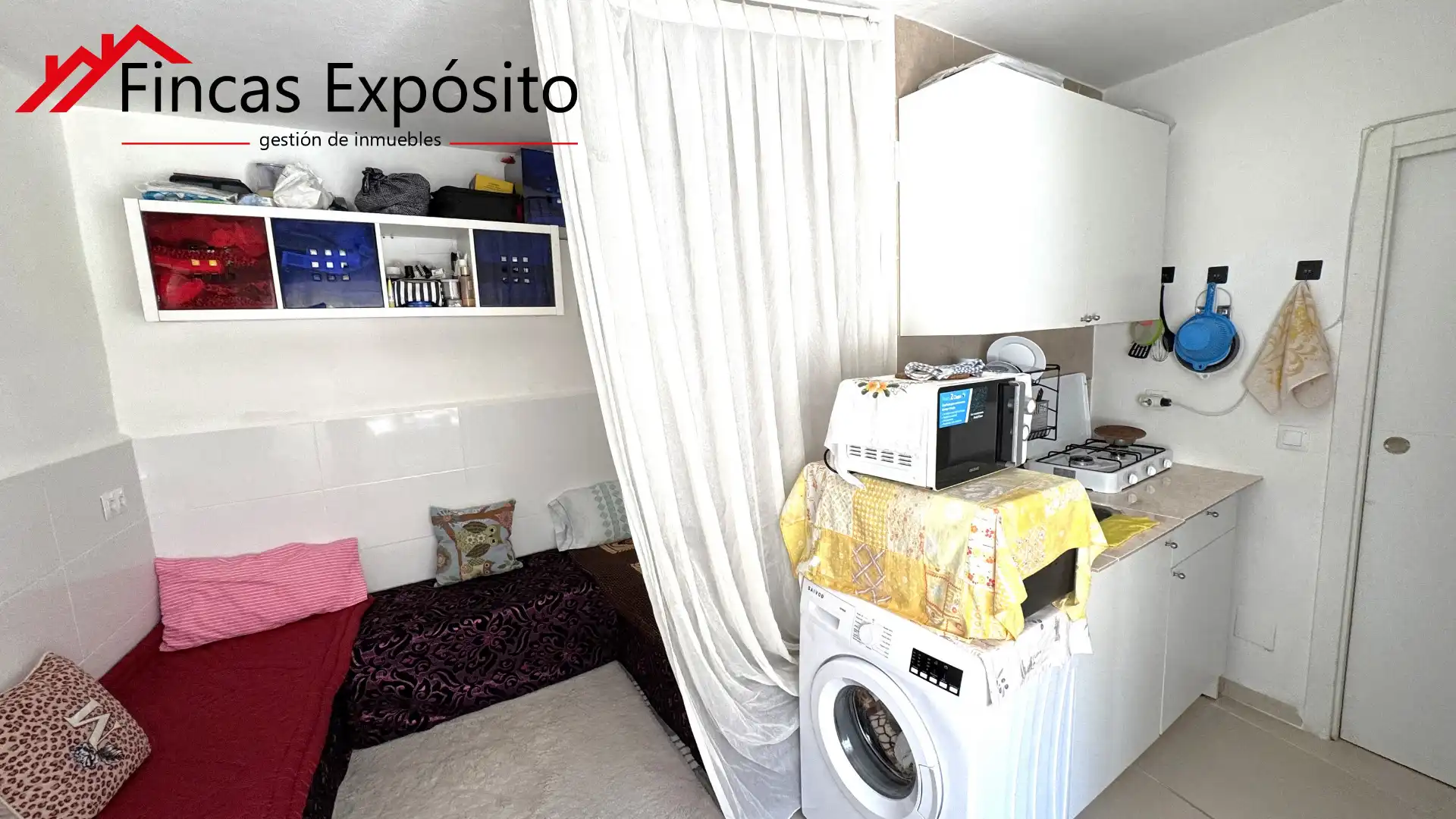 Cuina de Casa o xalet en venda en Vélez-Málaga amb Aire condicionat, Moblat i Forn