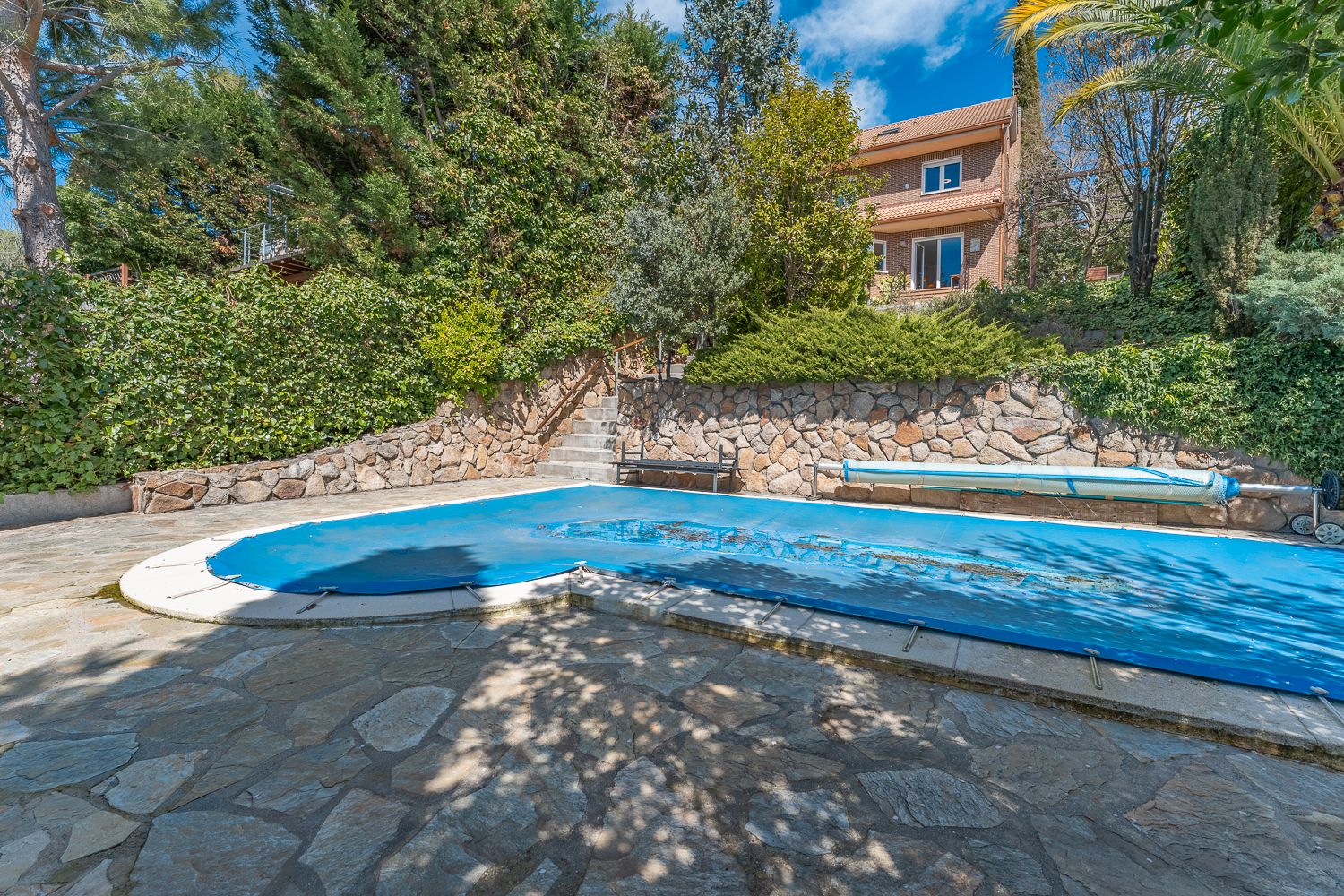 Swimming pool of Single-family semi-detached for sale in Torrelodones  with Heating, Private garden and Swimming Pool