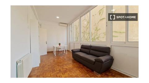 Foto 2 de Apartament per a compartir a Vila de Gràcia, Barcelona