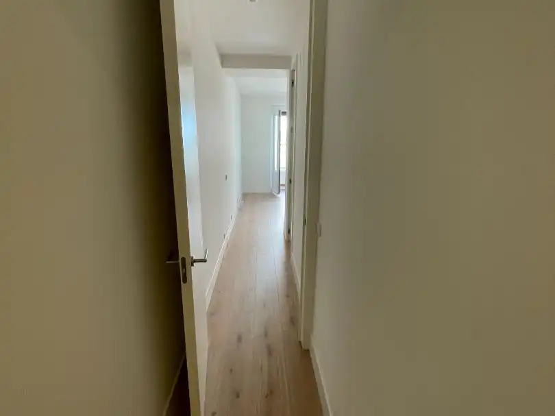 Wohnung zur Miete in  Madrid Capital mit Klimaanlage, Terrasse und Balkon