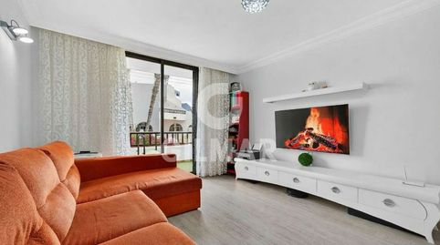 Foto 5 de Piso en venta en Avenida Rafael Puig Lluvina, 34, Playa de las Américas, Arona