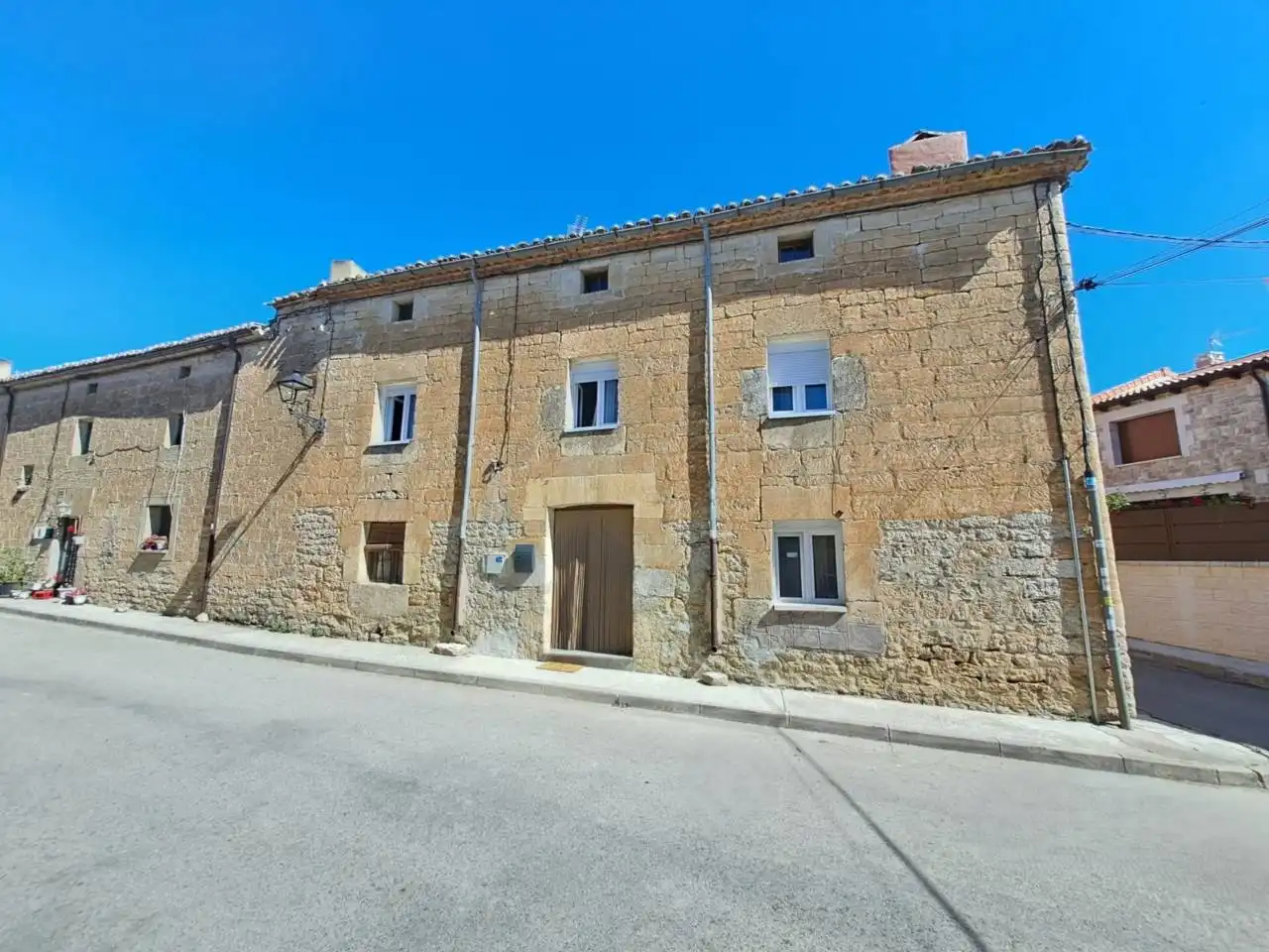 Exterior view of Houses for sale in Las Quintanillas