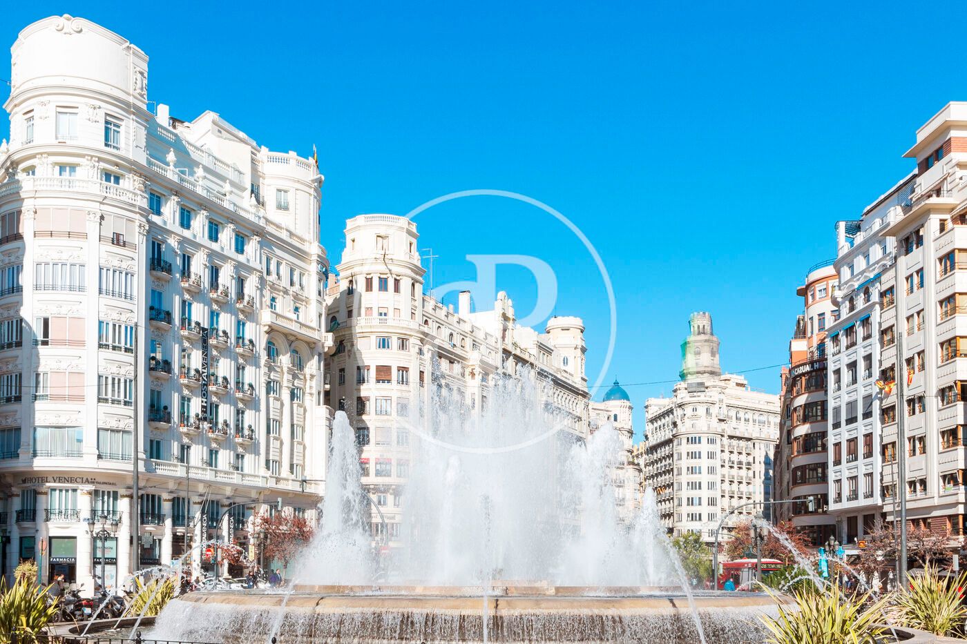 Vista exterior de Àtic en venda en  Valencia Capital amb Aire condicionat, Calefacció i Terrassa