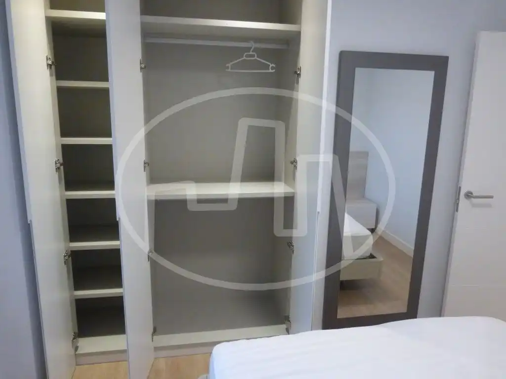 Piso de alquiler en Calle Serafín Olave, Iturrama