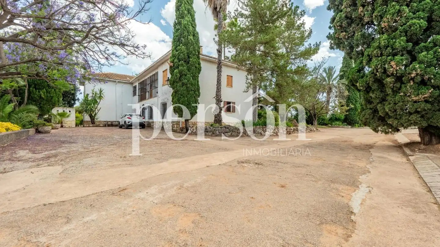 Jardí de Finca rústica en venda en Canals amb Aire condicionat, Calefacció i Jardí privat